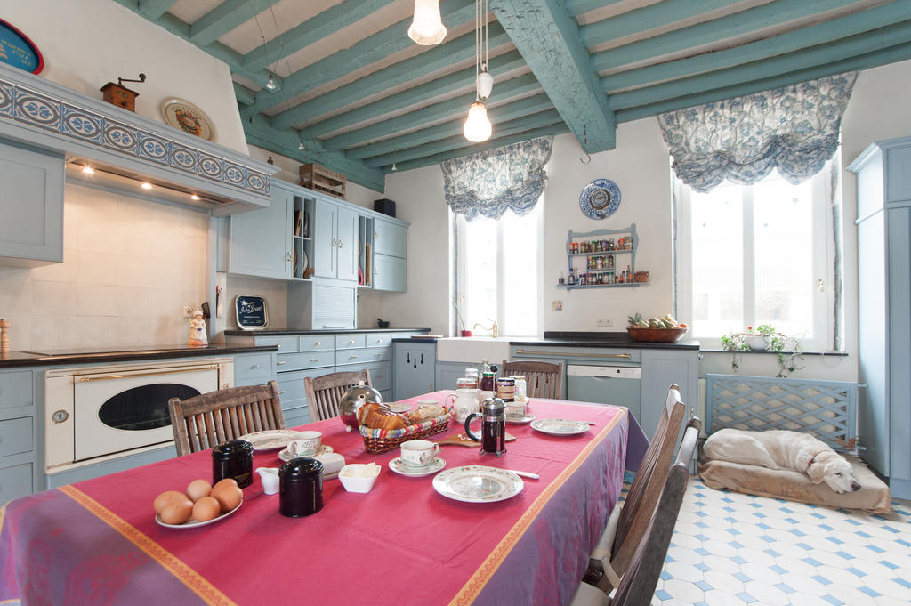 B&B Cense De La Tour Nil Saint-Vincent Εξωτερικό φωτογραφία